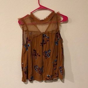 a cute top that will draw all eyes on you